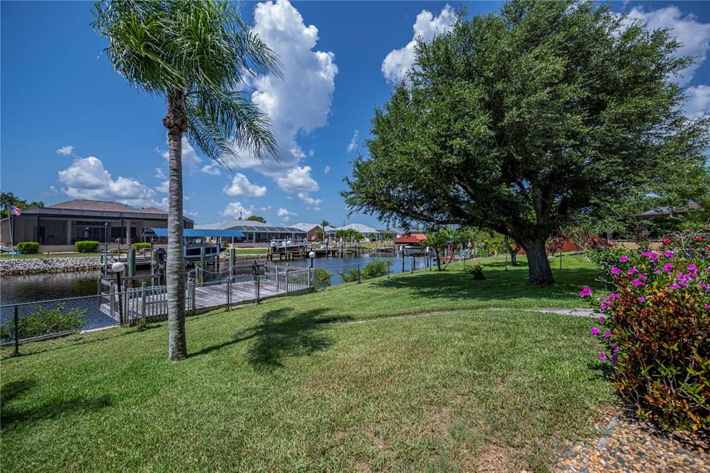 Active With Contract: $399,900 (3 beds, 2 baths, 1770 Square Feet)