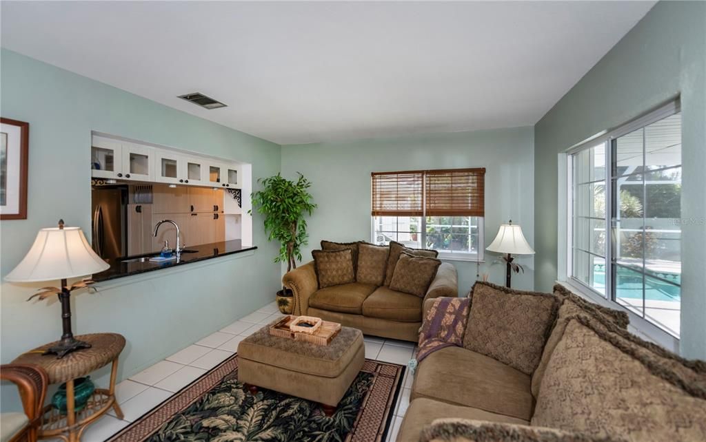 Active With Contract: $399,900 (3 beds, 2 baths, 1770 Square Feet)