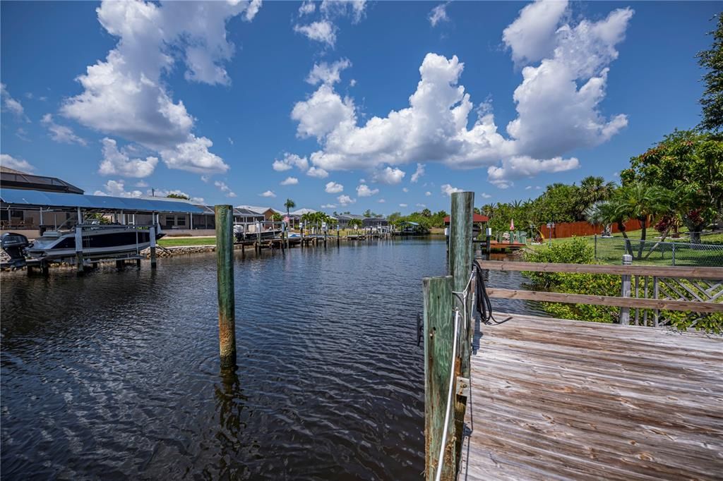 Active With Contract: $399,900 (3 beds, 2 baths, 1770 Square Feet)