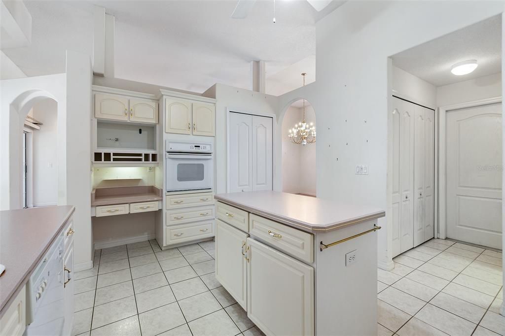 Active With Contract: $369,900 (3 beds, 2 baths, 2030 Square Feet)