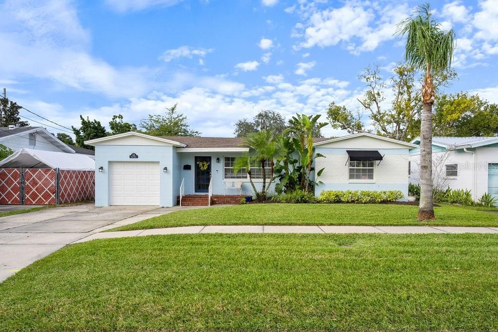 Recently Sold: $499,000 (3 beds, 2 baths, 1351 Square Feet)