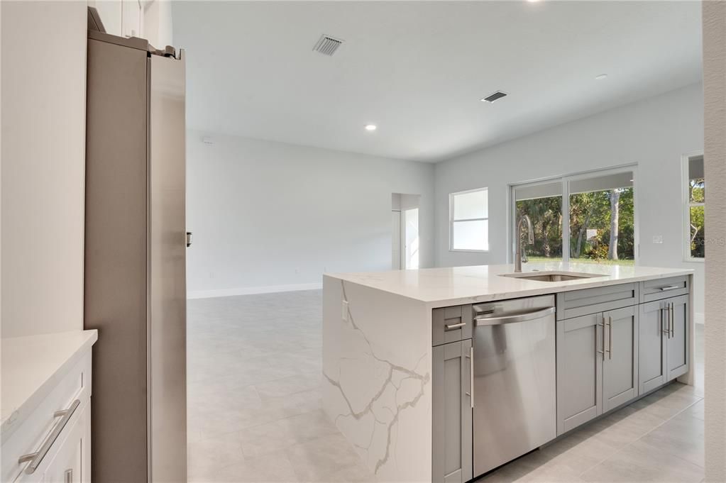 Active With Contract: $434,000 (4 beds, 2 baths, 1821 Square Feet)