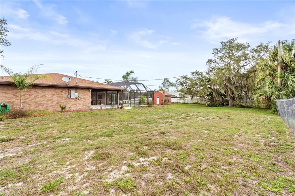 Active With Contract: $401,000 (3 beds, 2 baths, 2369 Square Feet)