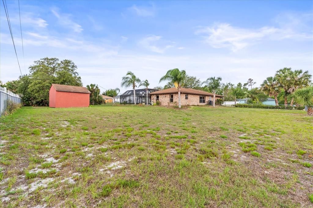 Active With Contract: $401,000 (3 beds, 2 baths, 2369 Square Feet)