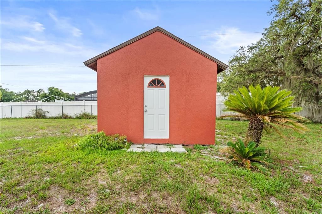 Active With Contract: $401,000 (3 beds, 2 baths, 2369 Square Feet)