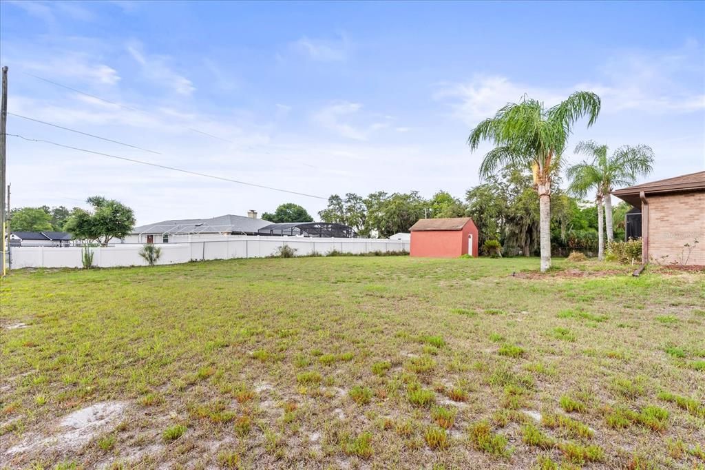 Active With Contract: $401,000 (3 beds, 2 baths, 2369 Square Feet)