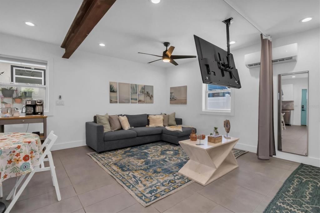 Active With Contract: $699,000 (3 beds, 2 baths, 2123 Square Feet)