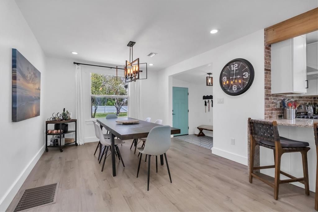 Active With Contract: $699,000 (3 beds, 2 baths, 2123 Square Feet)