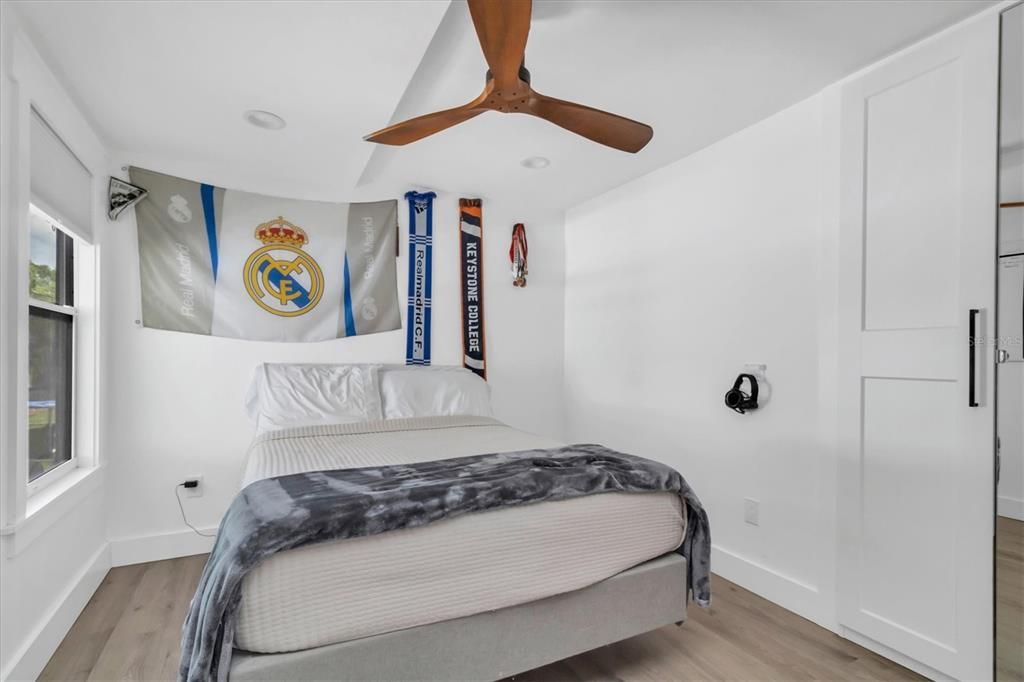 Active With Contract: $699,000 (3 beds, 2 baths, 2123 Square Feet)