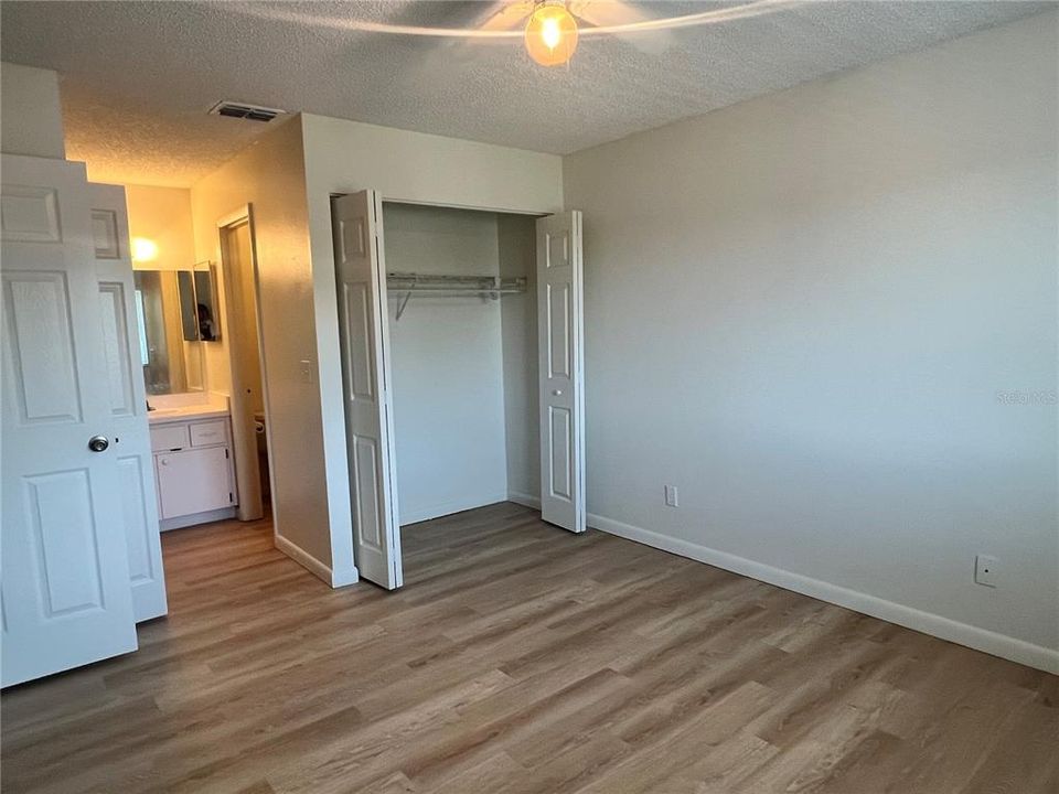 For Rent: $1,475 (2 beds, 2 baths, 864 Square Feet)