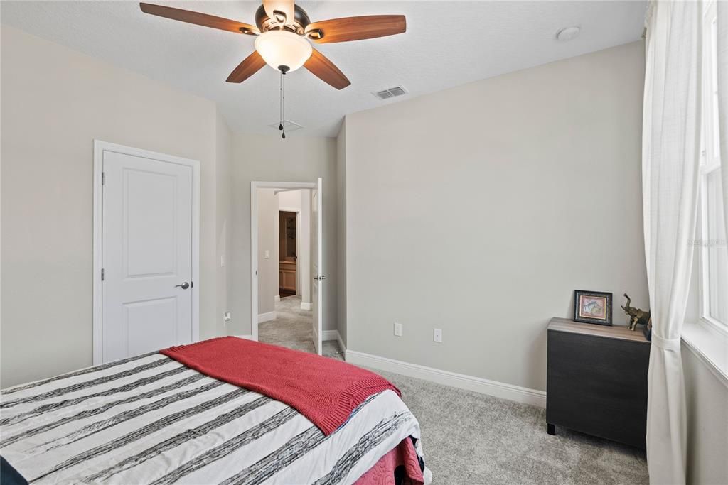 For Sale: $484,500 (3 beds, 2 baths, 1904 Square Feet)