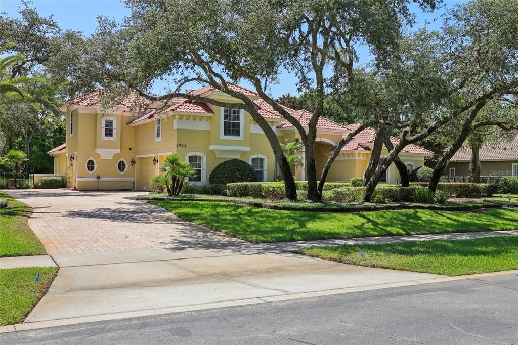 For Sale: $1,400,000 (4 beds, 4 baths, 4115 Square Feet)