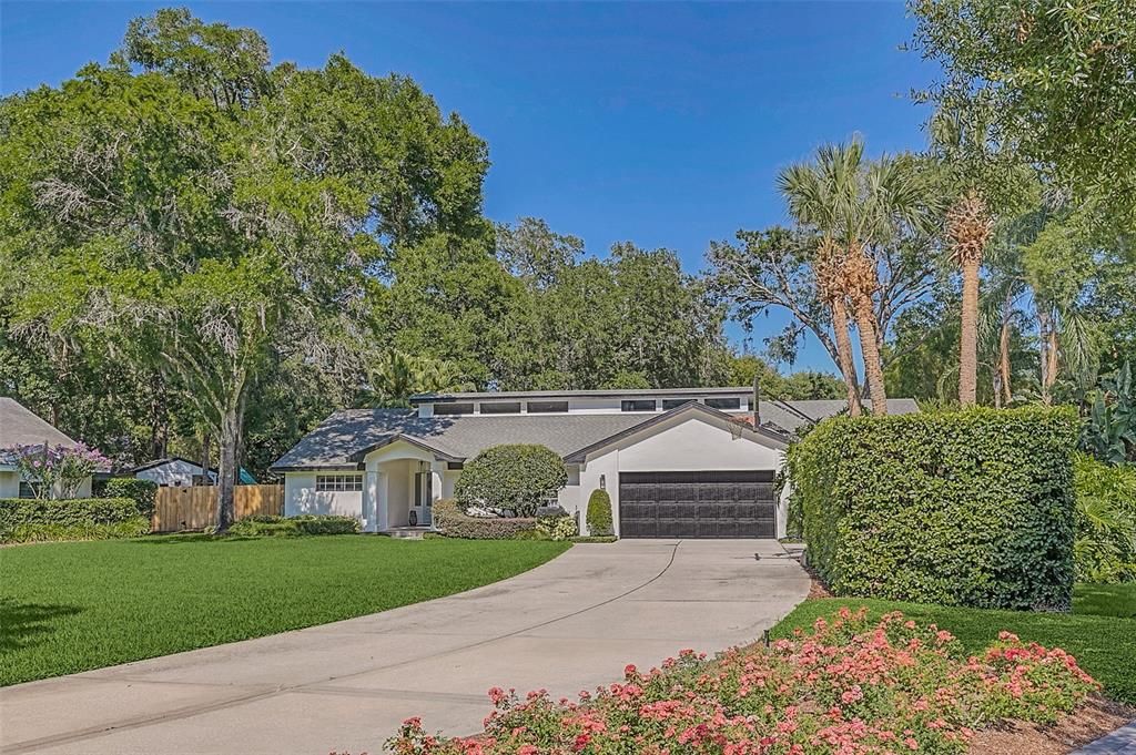 Active With Contract: $2,100,000 (5 beds, 4 baths, 3949 Square Feet)