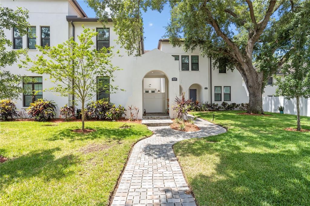 For Sale: $797,000 (3 beds, 2 baths, 2135 Square Feet)