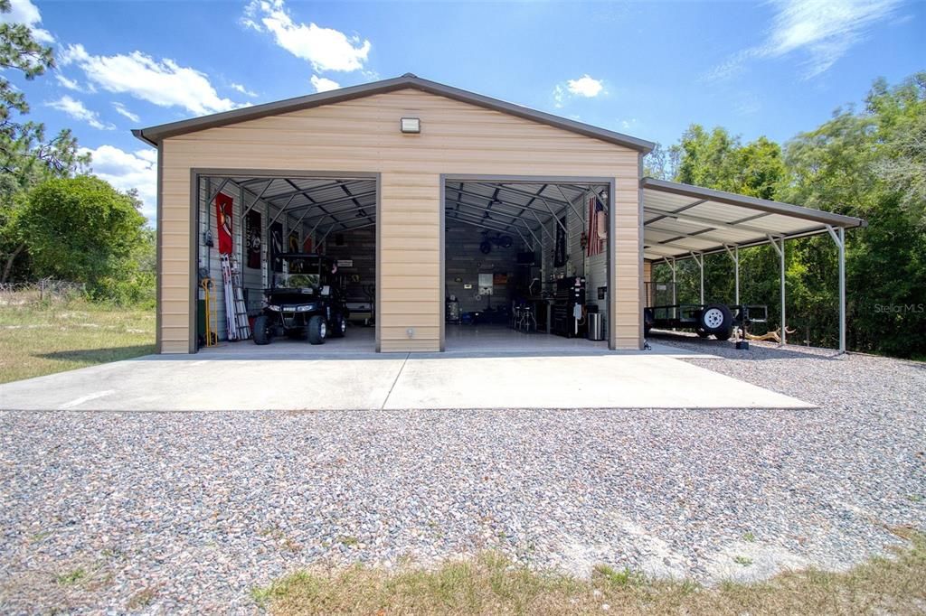 Additional garage and carport