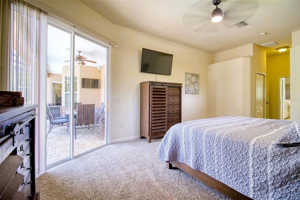 Master bedroom with pool access