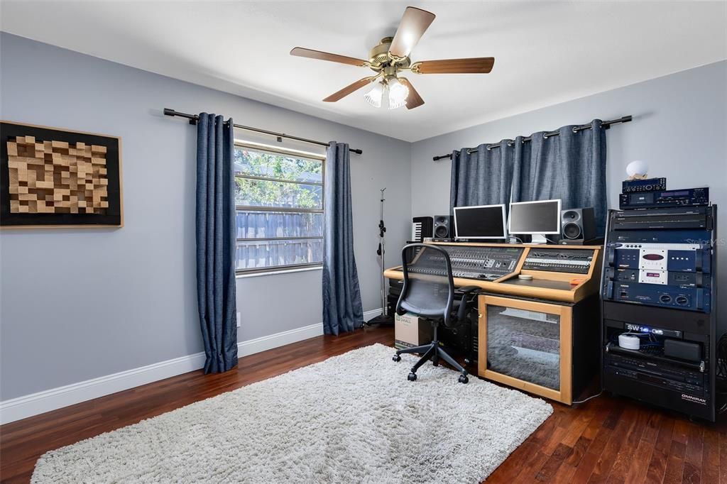 Active With Contract: $575,000 (4 beds, 2 baths, 1892 Square Feet)