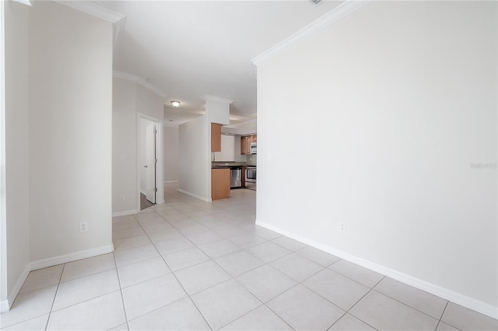 For Sale: $370,000 (2 beds, 2 baths, 1412 Square Feet)