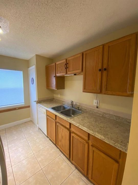 For Rent: $1,758 (3 beds, 2 baths, 1026 Square Feet)