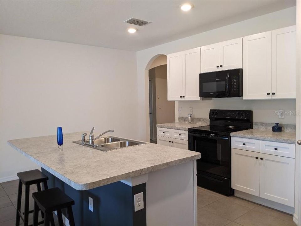 Active With Contract: $301,000 (4 beds, 2 baths, 1852 Square Feet)