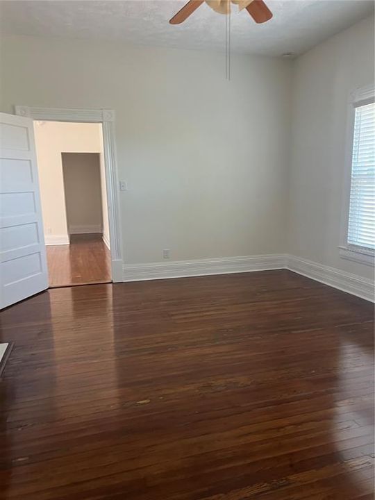 For Rent: $1,900 (2 beds, 2 baths, 800 Square Feet)