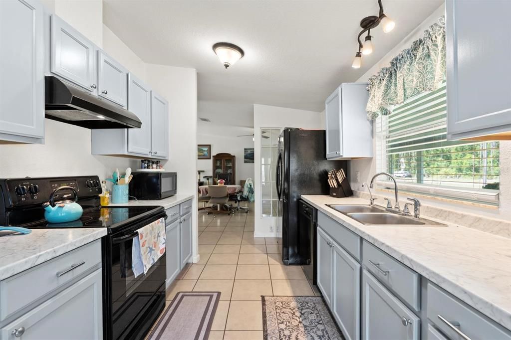 For Sale: $264,900 (3 beds, 2 baths, 1508 Square Feet)