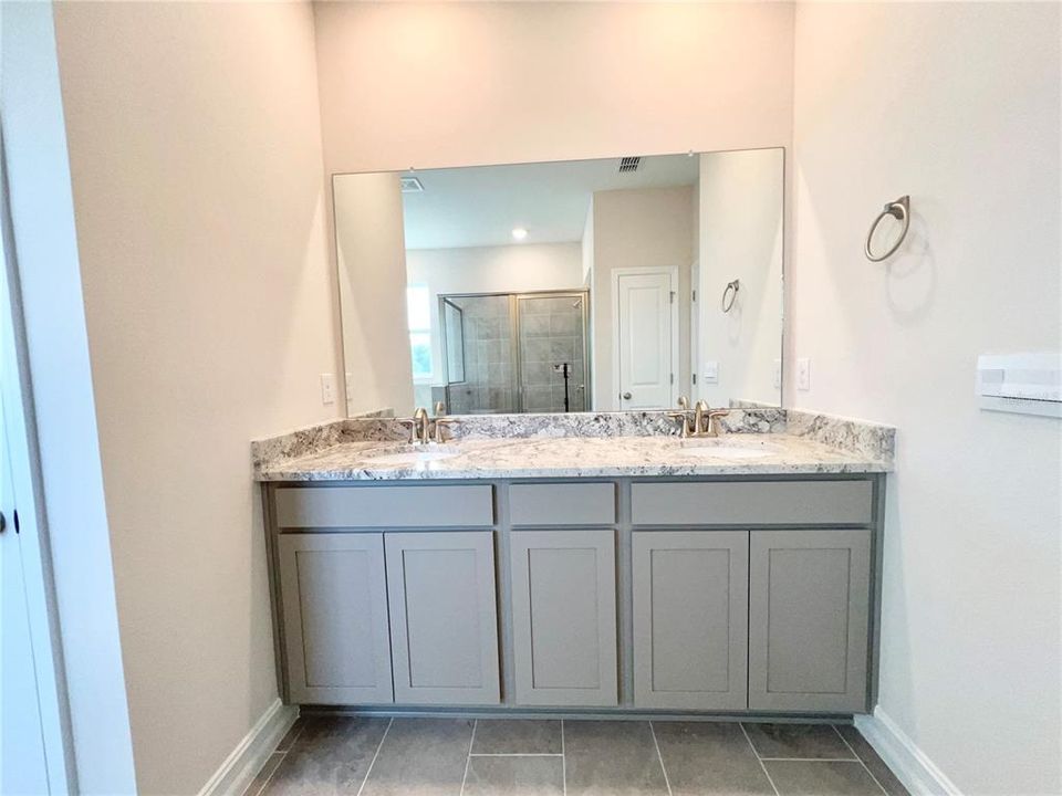 Active With Contract: $3,200 (4 beds, 2 baths, 2045 Square Feet)