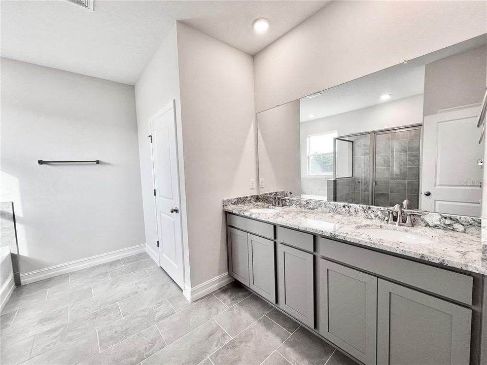 Active With Contract: $3,200 (4 beds, 2 baths, 2045 Square Feet)