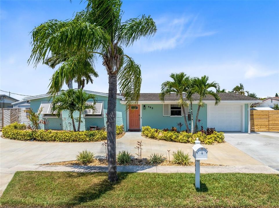 For Sale: $749,000 (3 beds, 2 baths, 1780 Square Feet)