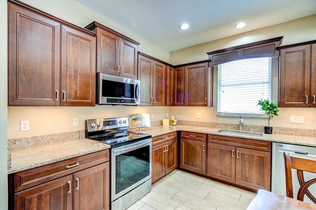 Stainless steel appliances and large single farmer's sink