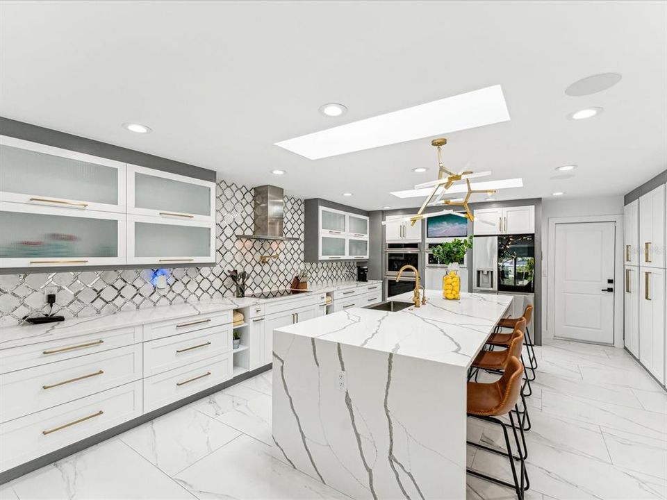 For Sale: $2,979,990 (4 beds, 4 baths, 3560 Square Feet)