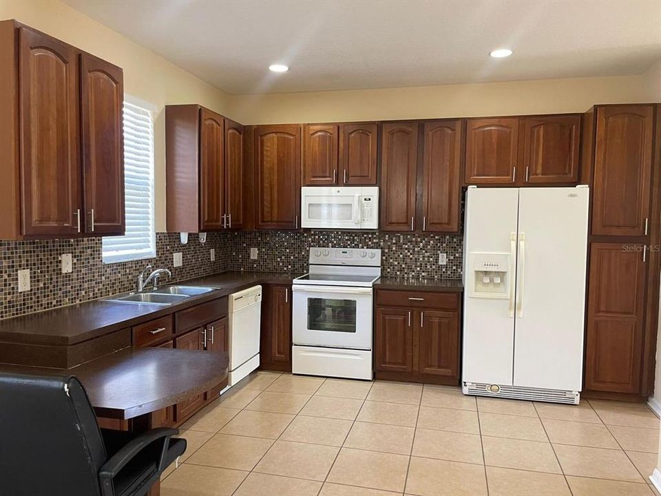 For Rent: $2,499 (3 beds, 2 baths, 1510 Square Feet)