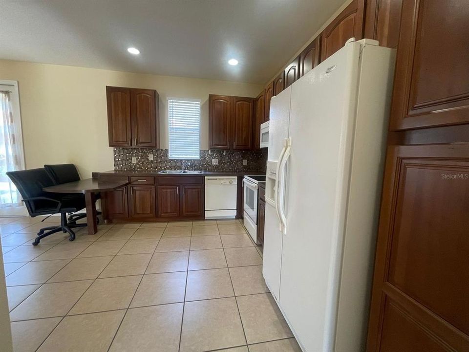 For Rent: $2,499 (3 beds, 2 baths, 1510 Square Feet)