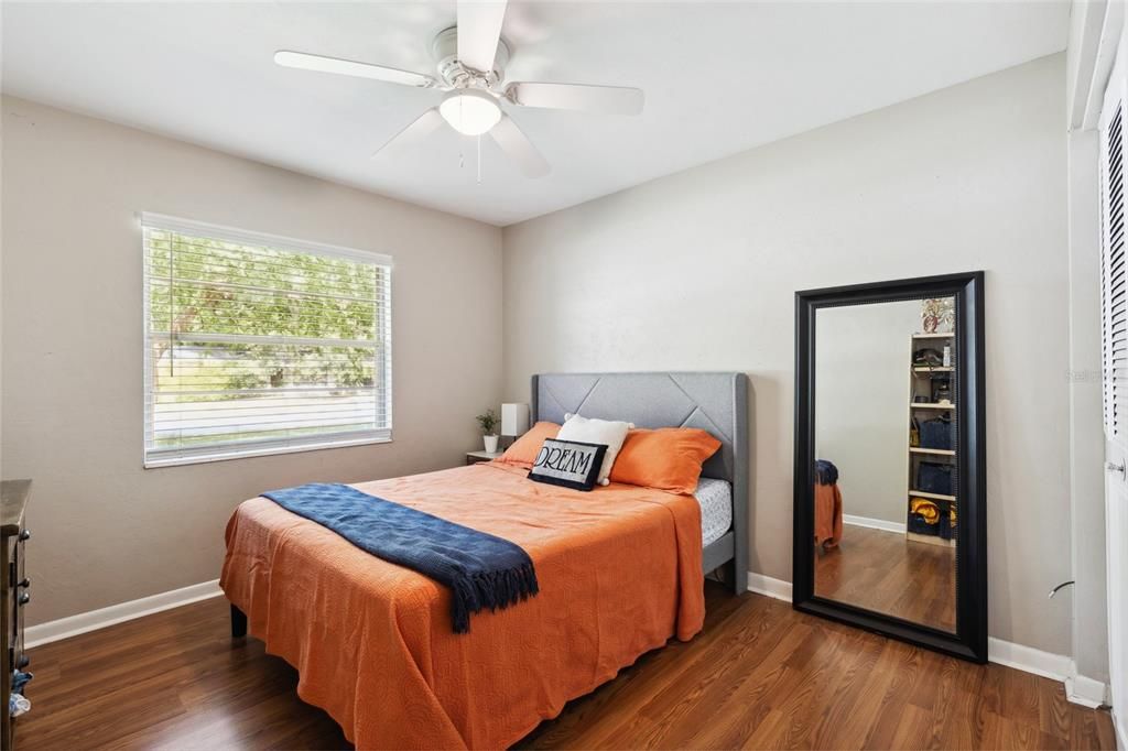 Active With Contract: $289,900 (3 beds, 2 baths, 1334 Square Feet)