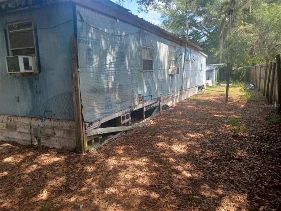 Recently Sold: $49,000 (4 beds, 2 baths, 10019 Square Feet)