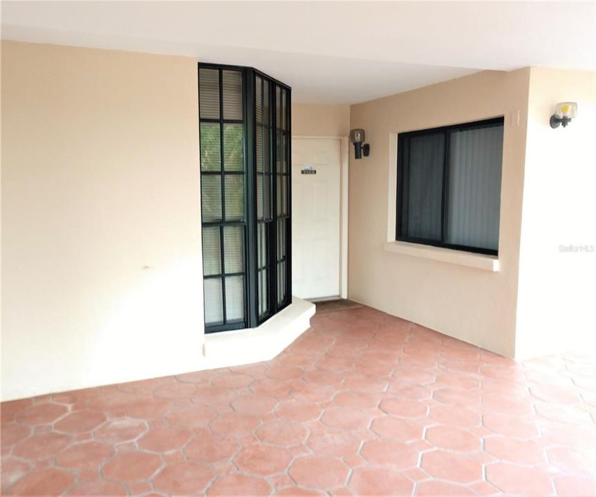 For Rent: $2,900 (2 beds, 2 baths, 1255 Square Feet)
