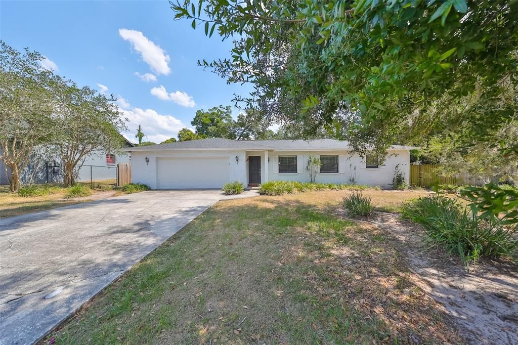 Active With Contract: $397,000 (4 beds, 2 baths, 1912 Square Feet)