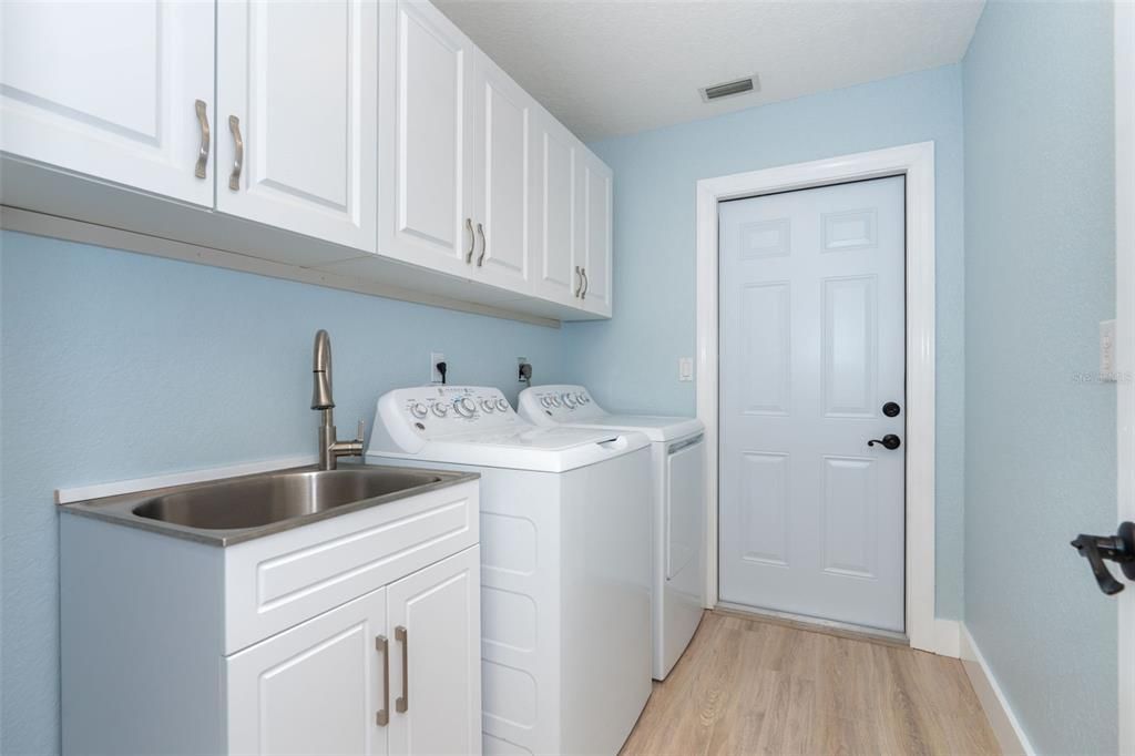 Interior laundry room