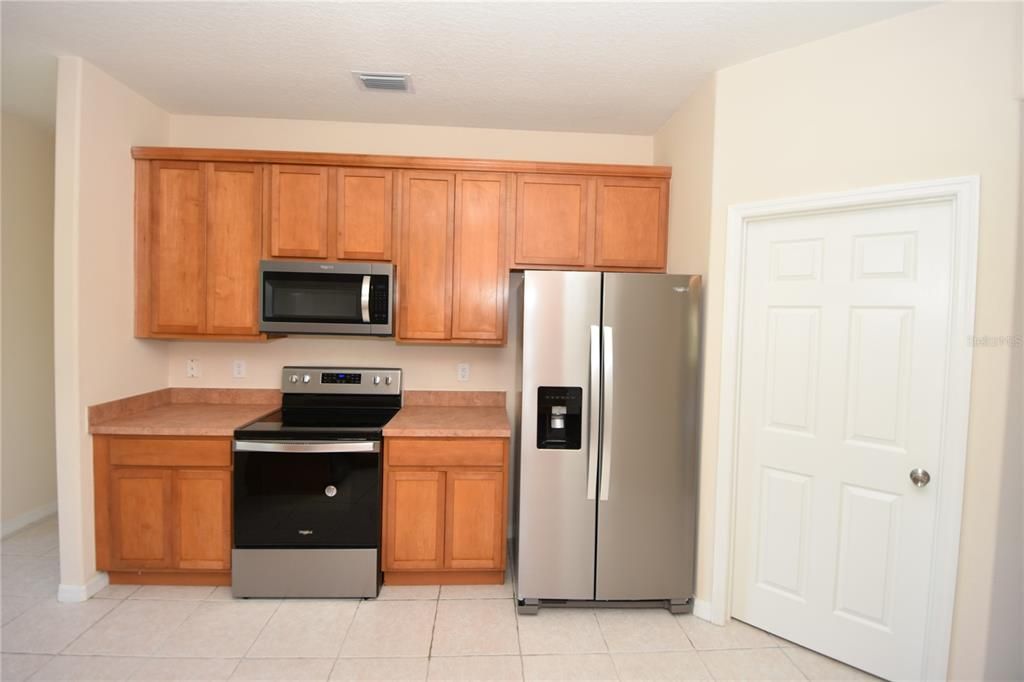 Active With Contract: $349,900 (4 beds, 2 baths, 2260 Square Feet)