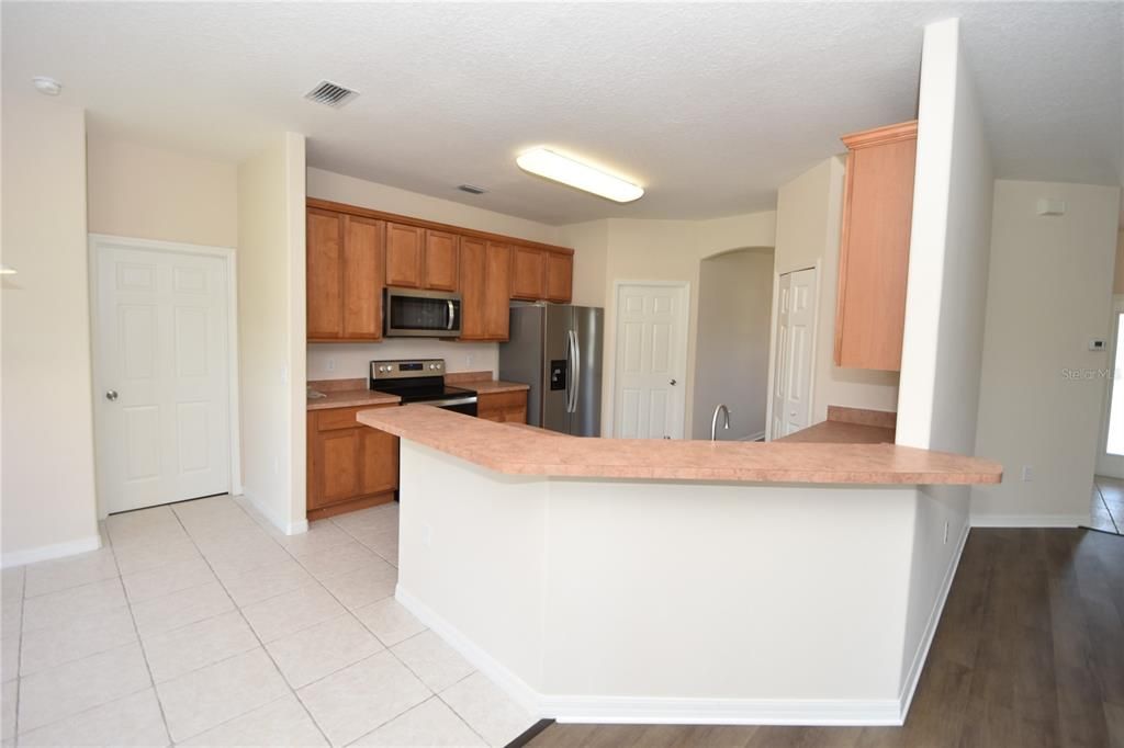 Active With Contract: $349,900 (4 beds, 2 baths, 2260 Square Feet)