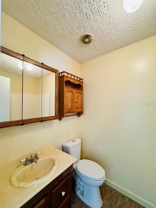 For Rent: $2,500 (2 beds, 1 baths, 672 Square Feet)