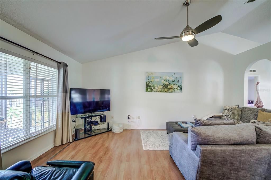 Active With Contract: $309,000 (3 beds, 2 baths, 2047 Square Feet)