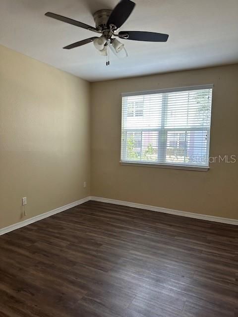 For Rent: $1,450 (1 beds, 1 baths, 885 Square Feet)