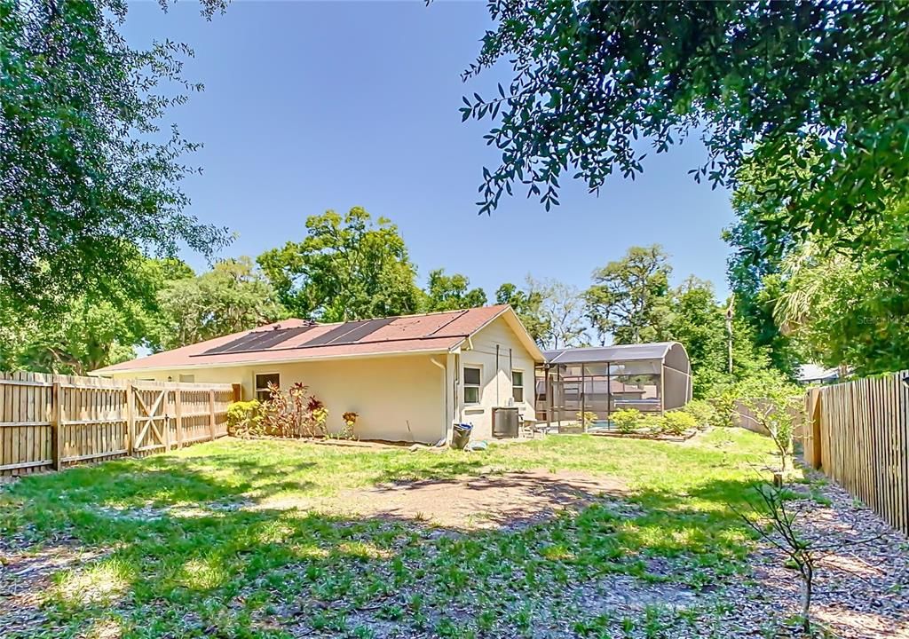 Active With Contract: $600,000 (4 beds, 2 baths, 2238 Square Feet)