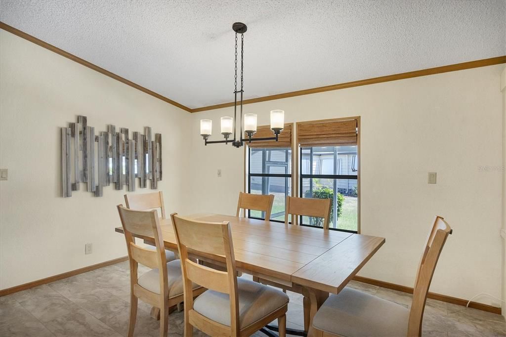 For Sale: $219,300 (2 beds, 2 baths, 1351 Square Feet)