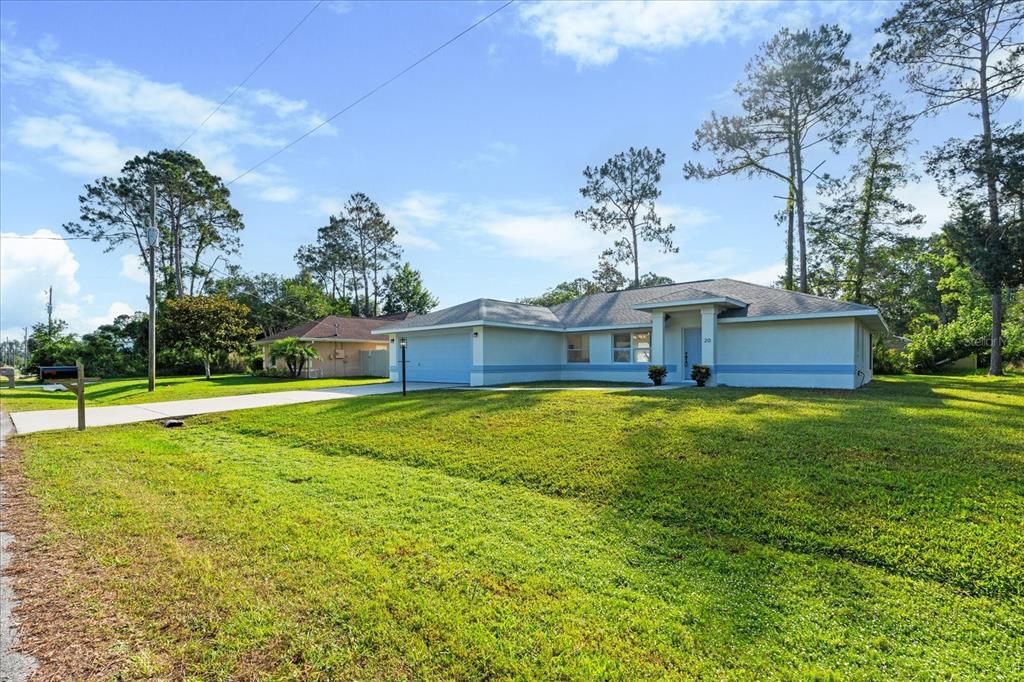 For Sale: $349,000 (3 beds, 2 baths, 1673 Square Feet)