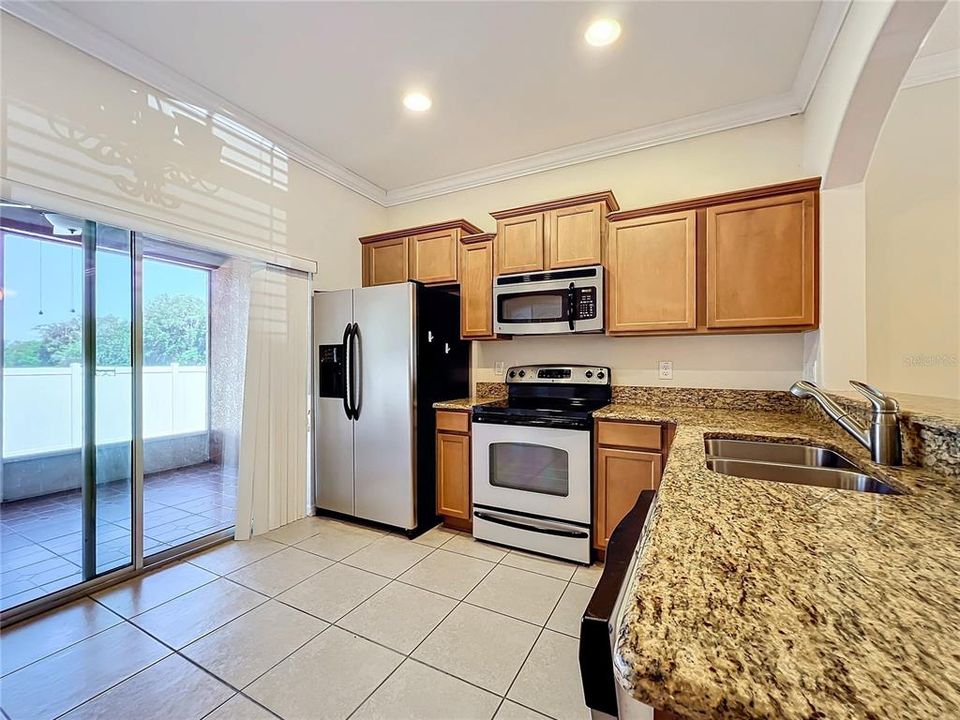 For Sale: $232,000 (2 beds, 2 baths, 1224 Square Feet)