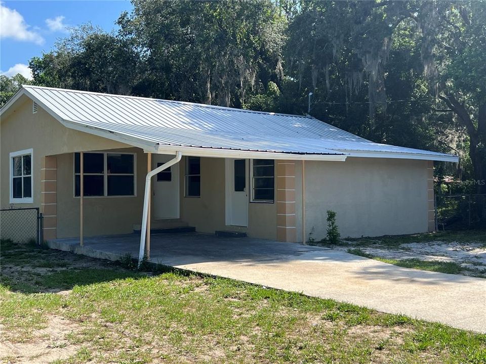 Active With Contract: $169,900 (4 beds, 2 baths, 1306 Square Feet)