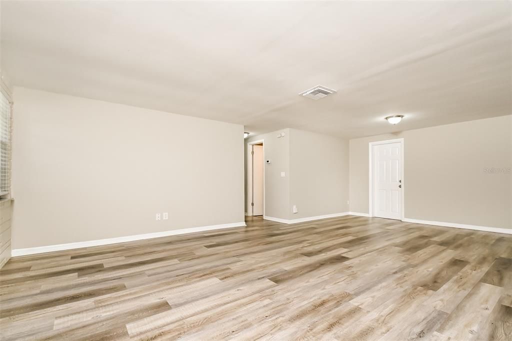 For Sale: $265,000 (2 beds, 2 baths, 1222 Square Feet)