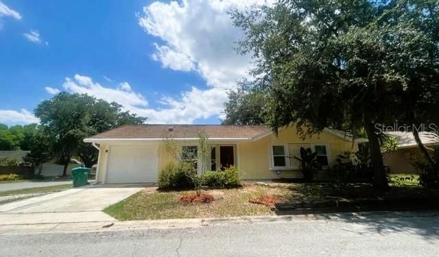 For Rent: $2,250 (3 beds, 2 baths, 1204 Square Feet)